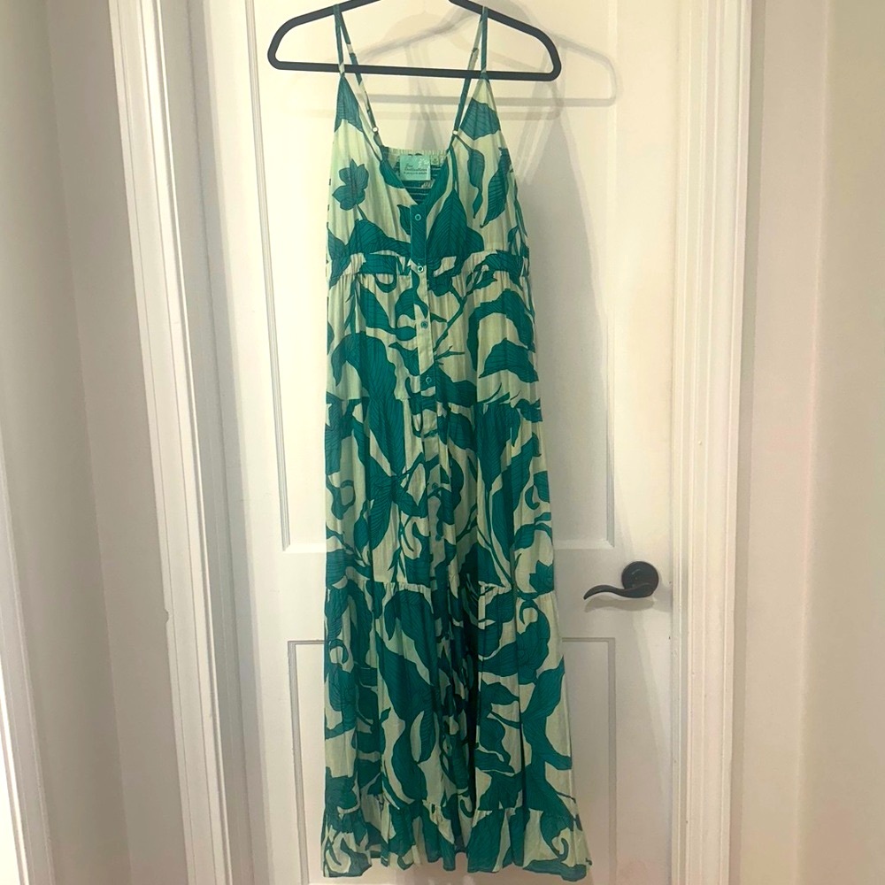 Elegant Green Maxi Dress